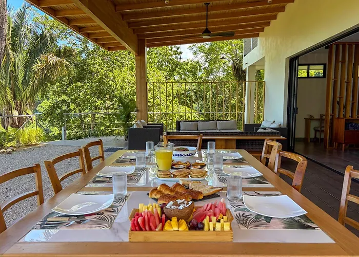Vista Ocean View Villa Samara